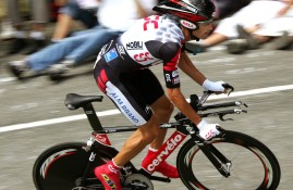 IM电竞sports-阿扎伦卡回归赛场，首战状态亮眼，巴黎圣日耳曼观众沸腾！